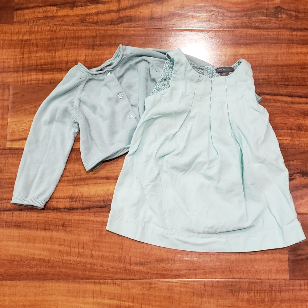 Gap Baby EUC 12-18 month mint corduroy jumper with floral lining and sweater